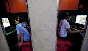 Над 750 сигнала за вредно за деца съдържание в интернет през 2011 г.