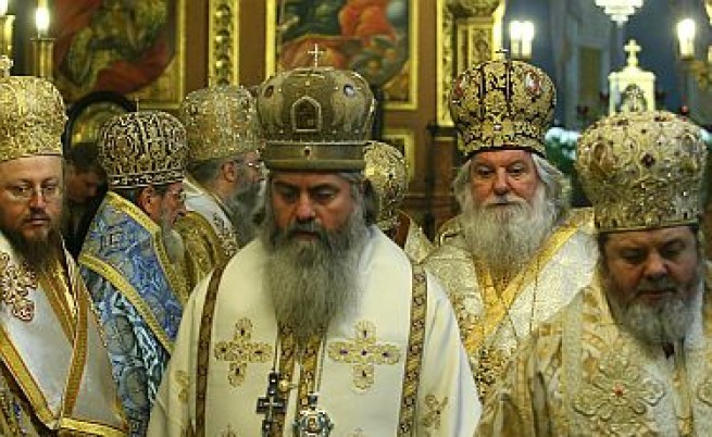 Св. Синод се покая пред патриарх Максим