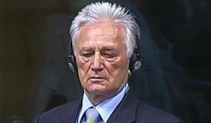 През септември 2011 г. Международният трибунал за военните престъпления в бивша Югославия осъди бившия началник на генералния щаб на югославската армия Момчило Перишич на 27 години затвор