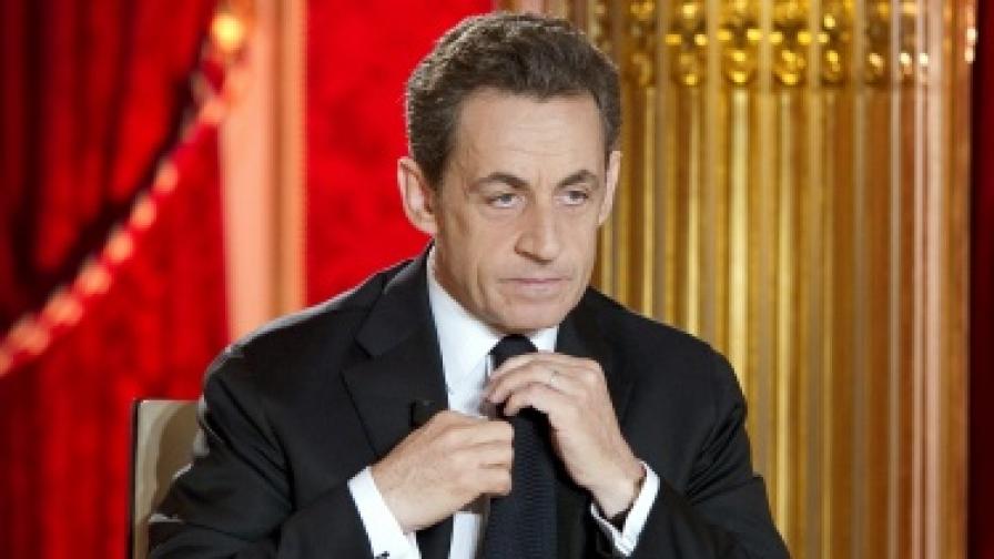 Саркози изчаква с кандидатурата си за втори мандат