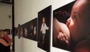 Кадри от изложбата "Ангели с мисия" през 2010 г. във Варна