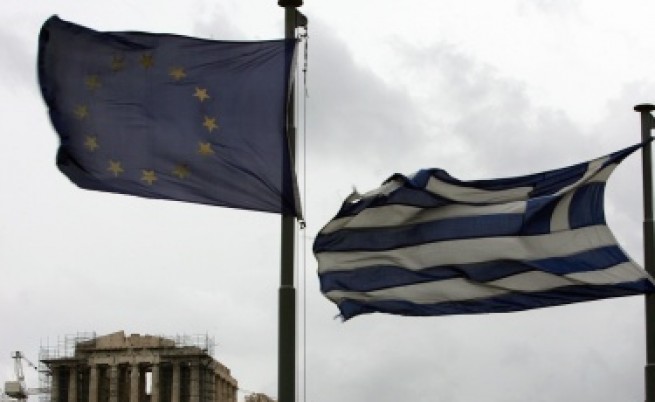 Гърция ще съкрати 15 хил. чиновници