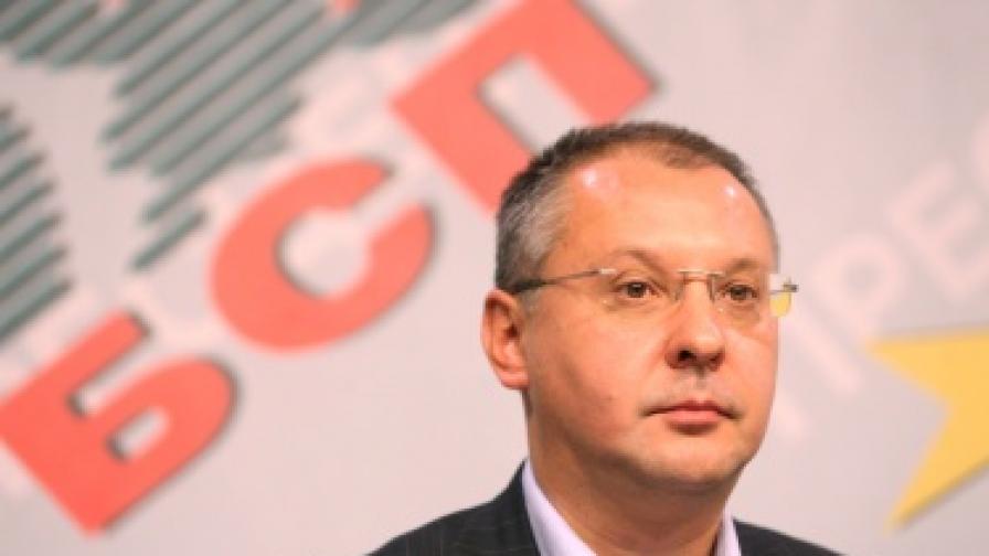 Станишев: Не приемам подхода на Първанов 