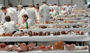 Месо от растения - на трапезата ни до една година