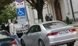 Шофьорите гневни за увеличението на "синята зона"