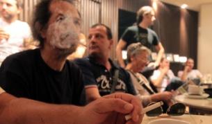 Скоро ще е забранено да се пуши на закрито в заведенията и други обществени места