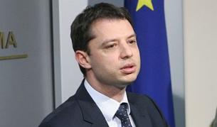 Делян Добрев