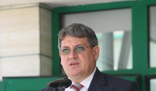 Служители "бягат" от проверяващи в "Пирогов"