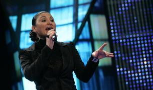 Софи Маринова замина за Баку със сина си Лоренцо