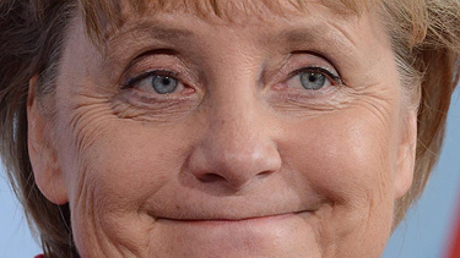 Меркел: Загубата боли, но...