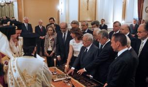 Министрите от служебния кабинет на Гърция положиха днес клетва пред държавния глава Каролос Папуляс