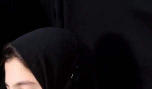 КЗД ще решава за забрадена ученичка в Горно краище