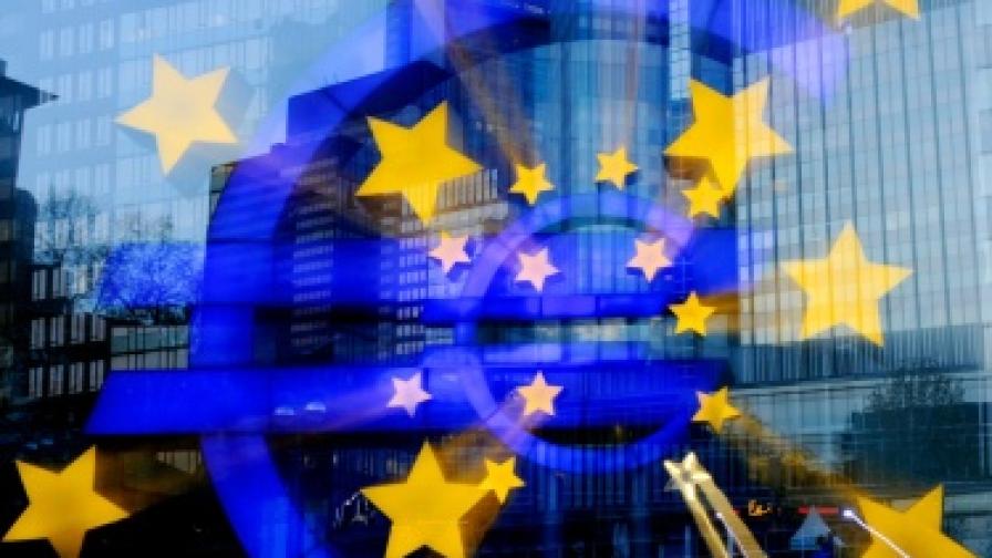 Съединени европейски щати - спасението на еврото?