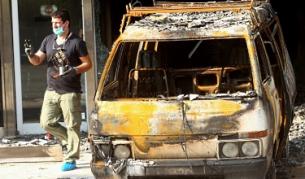 Запалиха бус в атинския офис на "Майкрософт"