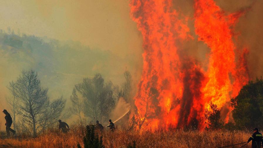 Извънредно положение в Югозападна Гърция заради горски пожари