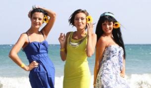 Слънчеви момичета в конкурс за синоптички