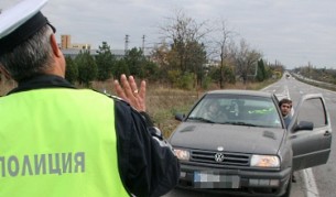 На фарове постоянно - от днес задължително