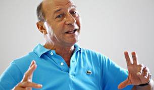 Траян Бъсеску