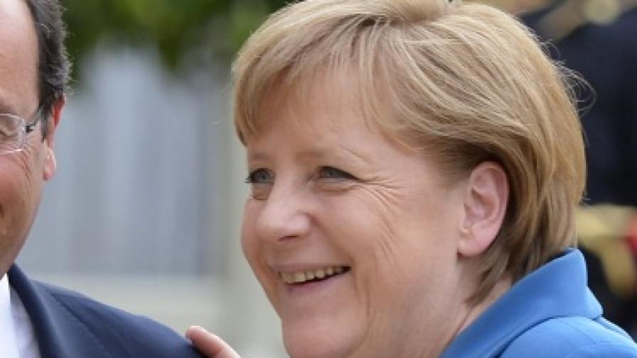 "Шпигел": Меркел иска нов договор за ЕС