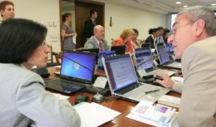 Членове на ВСС се събраха на извънредно заседание днес. На снимката: Соня Найденова и Лазар Груев