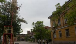 Днес бяха продадени 35 промишлени сгради на производствената площадка на комбината