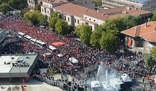 Сблъсъци на демонстранти и полицията в Анкара