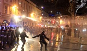Ранени и десетки арестувани след протест в Марибор 