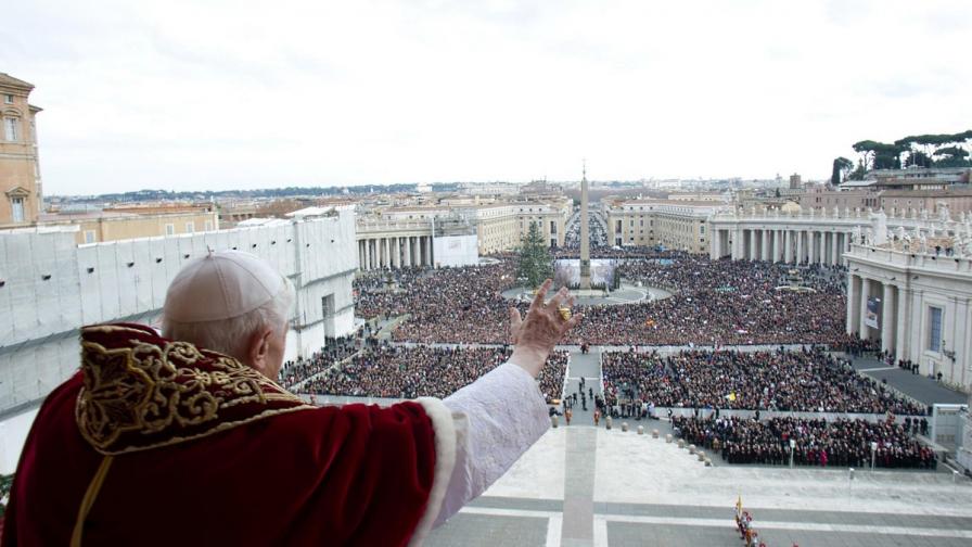 С името си Бенедикт XVI отдаде почит на свети Бенедикт Нурсийски и на папа Бенедикт XV