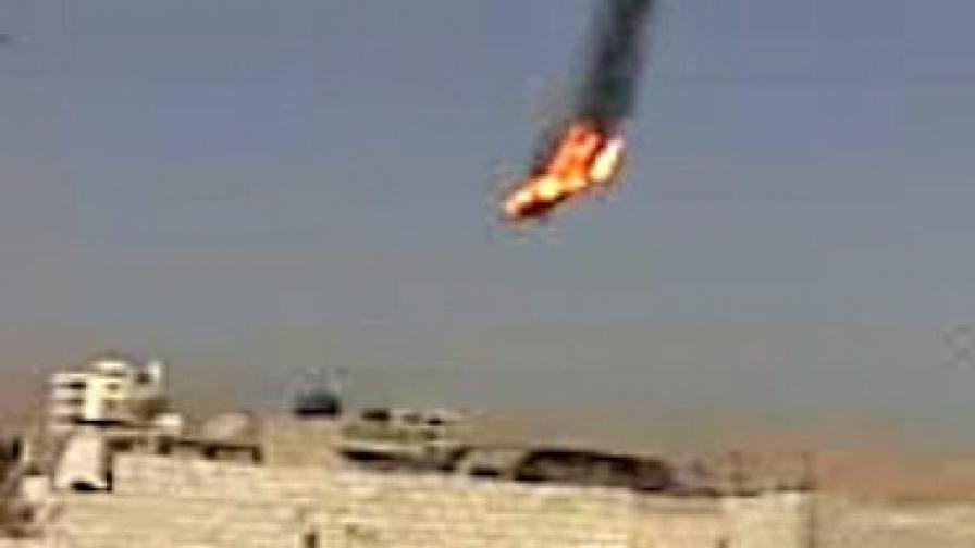 Сирийските бунтовници свалиха два самолета на армията