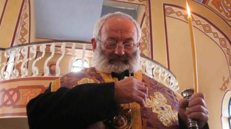 Митрополит Галактион е един от тримата кандидати за патриарх