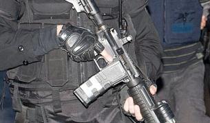 Гърция: Затворник се опита да избяга като на кино 