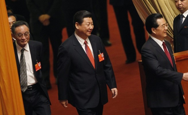 Си Дзинпин окончателно пое властта в Китай 
