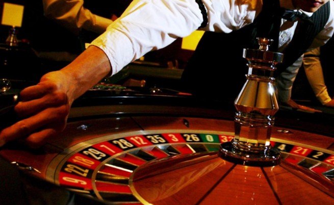 Монахиня откраднала 128 хил. долара, за да играе в казина 