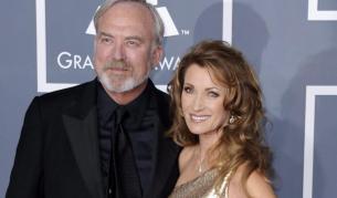 Джейн Сиймур и Джеймс Кийч през февруари 2012 г.