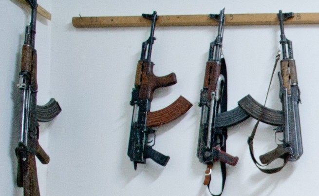 Някои от оръжията, използвани при атентатите в Париж, са били произведени в бивша Югославия