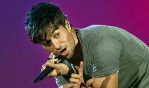 Иглесиас и Курникова минават под венчило до седмица