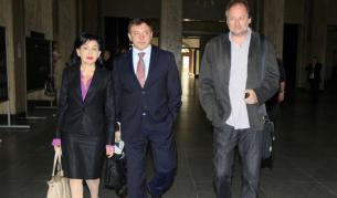 Алексей Петров пристига за заседанието на съда