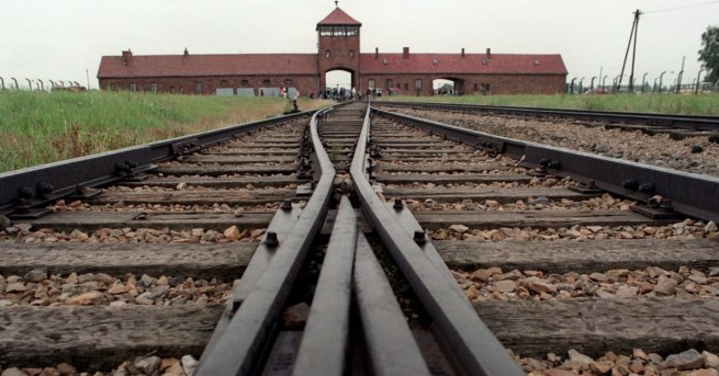 Любопитно Господи моля те искам да живея Думи от тайния