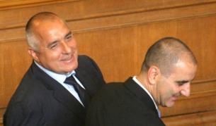 Бойко Борисов и Цветан Цветанов на първото заседание на 42-рото Народно събрание