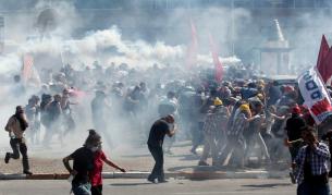 1700 протестиращи разпитвани в Турция