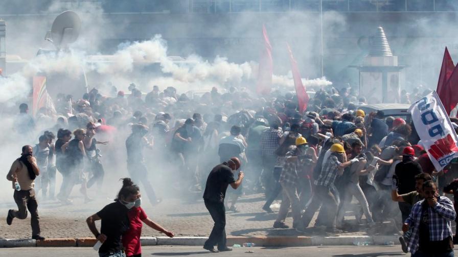 1700 протестиращи разпитвани в Турция