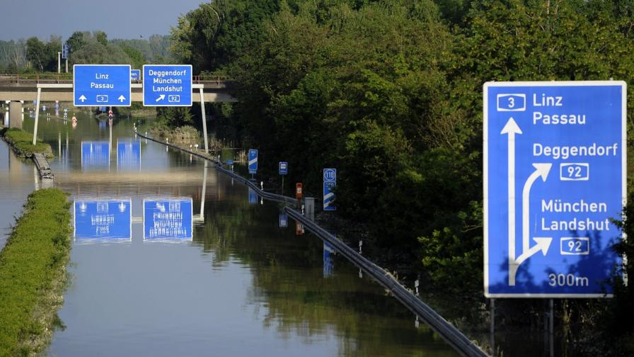 Обстановката след наводненията в Европа продължава да е тревожна