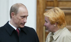 Владимир и Людмила Путини, снимани на 9 май 2005 г.