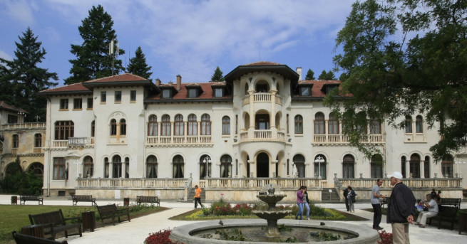 Софийският градски съд отсъди днес че дворцовият комплекс Врана е собственост