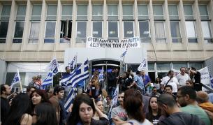 Четвърти ден продължава окупацията на ЕРТ