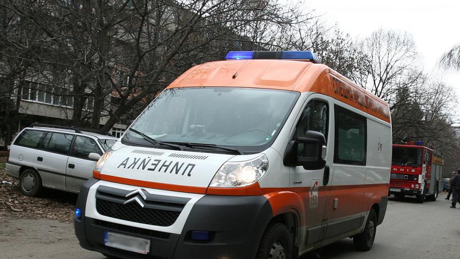 Линейка и две коли в катастрофа в София
