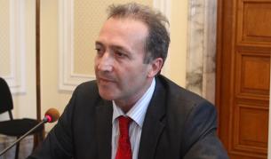 Депутатът Емил Костадинов