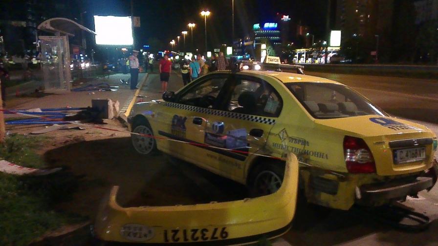 12 ранени при катастрофата на "Цариградско шосе"