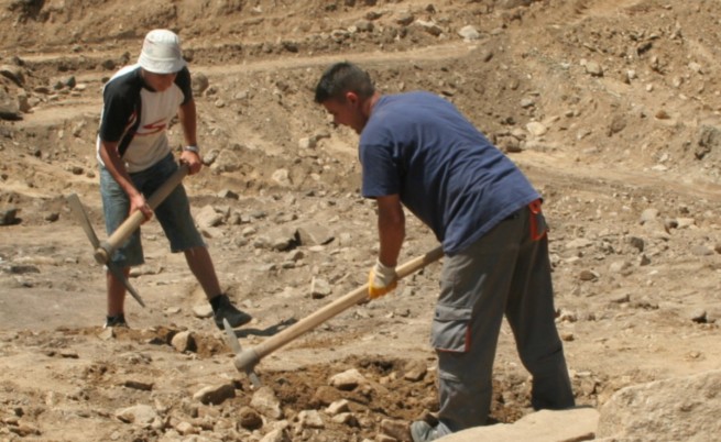 Двойно погребение на 9000 години: Откриха 