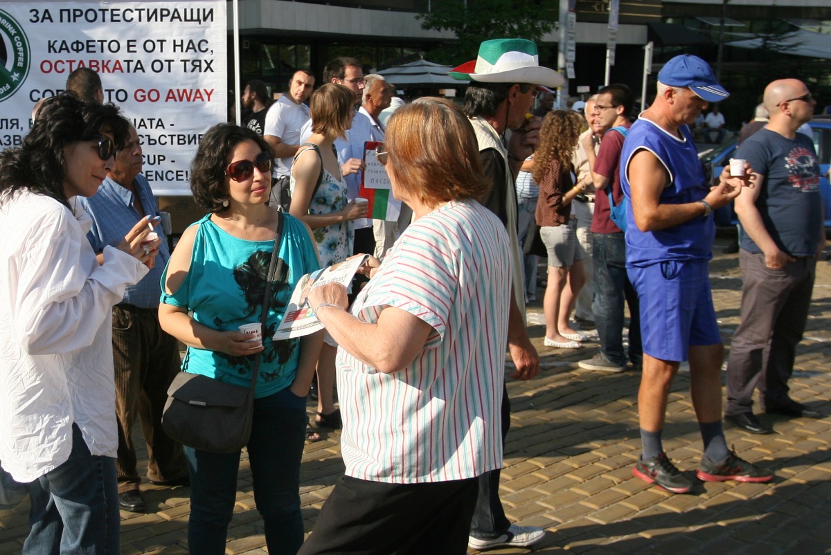 Още българи по света протестират